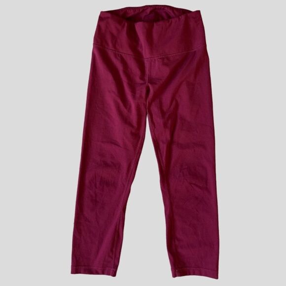 Yogalicious Pants - Yogalicious Leggings Size M Capri Waist Band